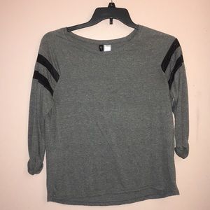 Grey with black mesh stripes sleeves
